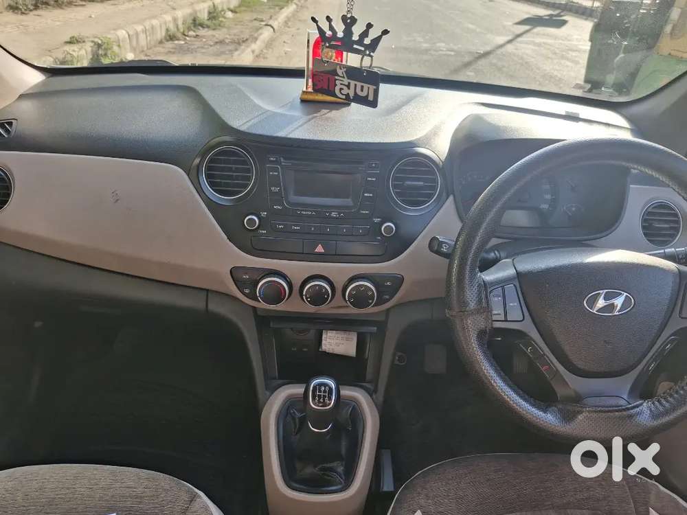 Hyundai Xcent Base 2015