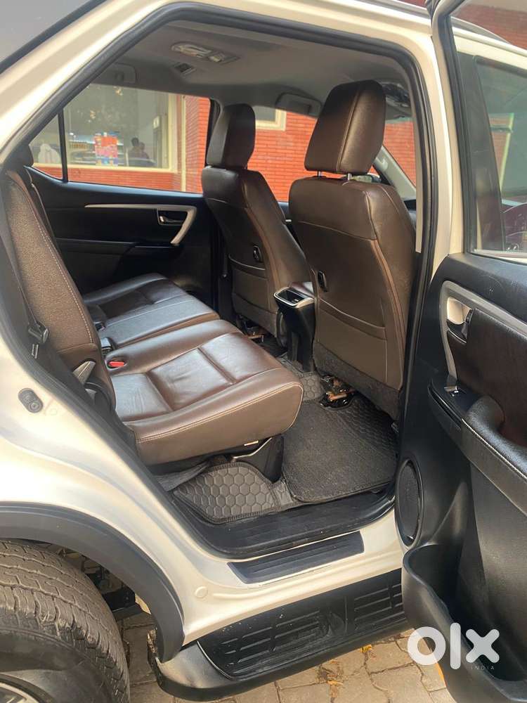 Toyota Fortuner 3.0 4x2 Automatic, 2019, Diesel