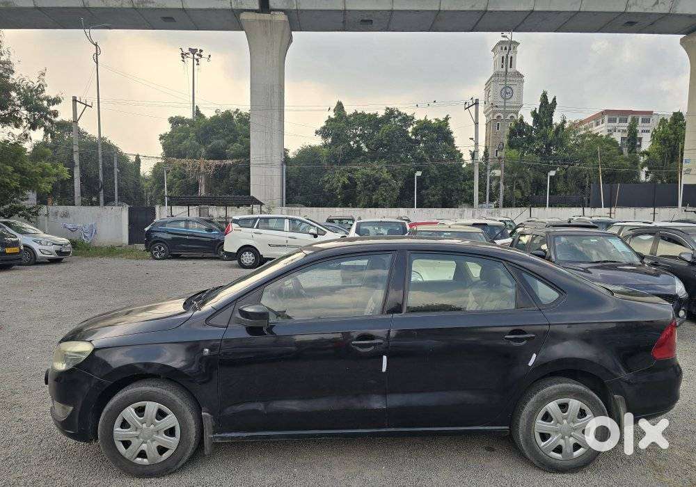 Skoda Rapid 1.6 Mpi At Ambition Plus, 2011, Petrol