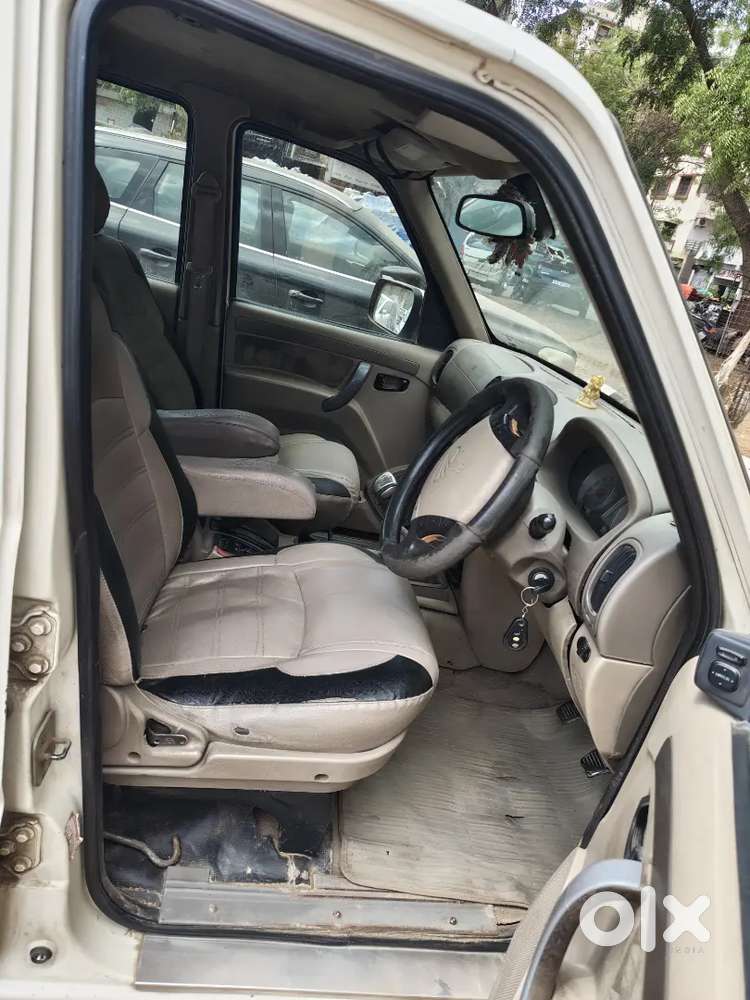 Mahindra Scorpio 2013 Diesel Well Maintained New Tyer & Insurance