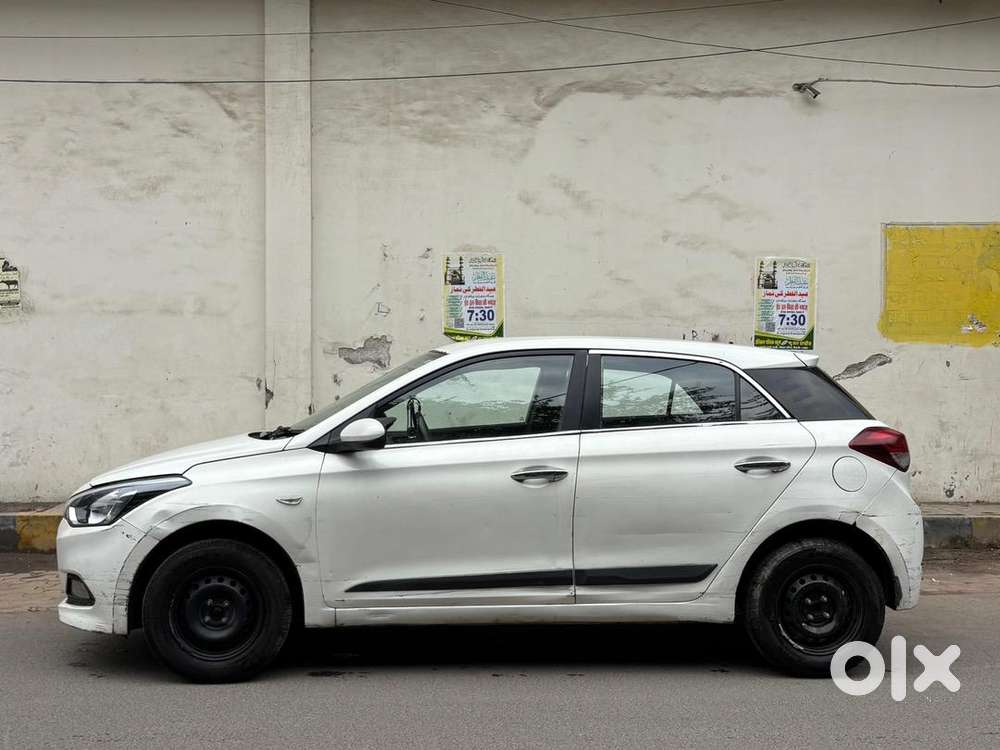 Hyundai 2017 Petrol Car