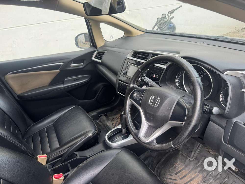 Honda Jazz V Automatic, 2017, Petrol