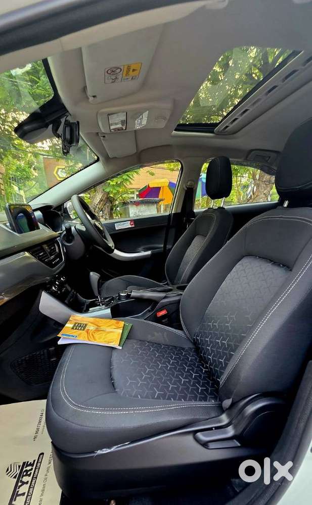 Tata Nexon 1.5 Revotorq Xma Plus (s) Amt, 2022, Petrol