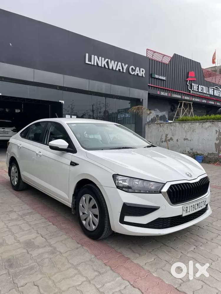 Skoda Slavia Active 1.0l Tsi Mt, 2022, Petrol