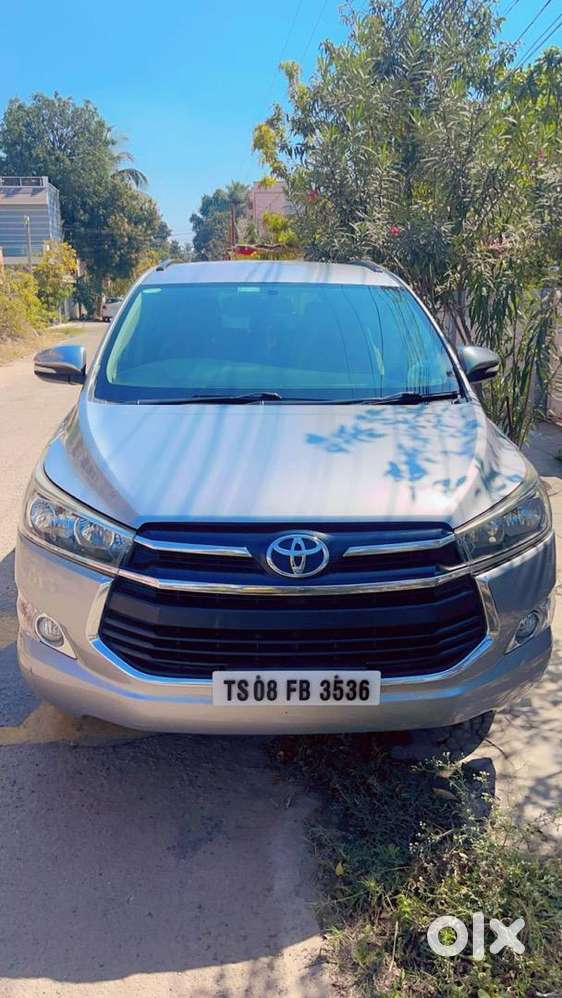 Toyota Innova Crysta 2016 Diesel Well Maintained
