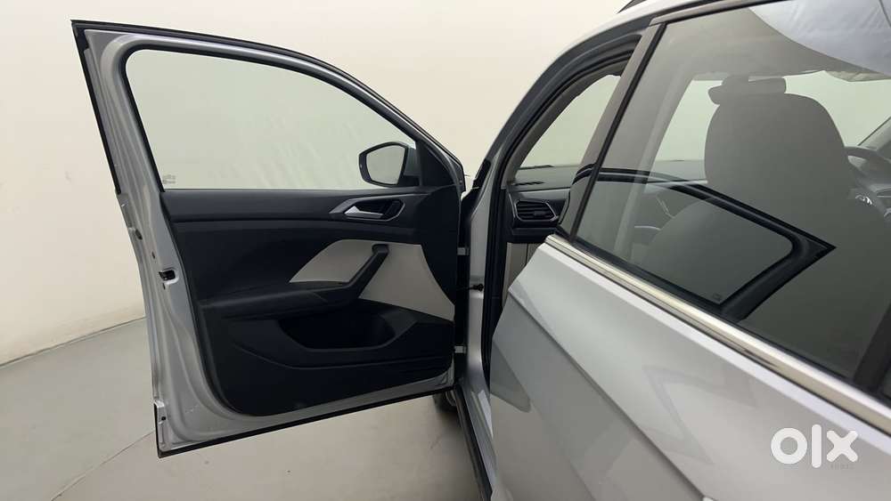 Volkswagen Taigun Topline 1.0 Tsi At (electric Seats), 2022, Petrol