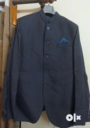 Navy blue coat discount paint