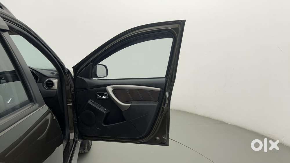 Renault Duster 1.5 Rxz Petrol, 2021, Petrol