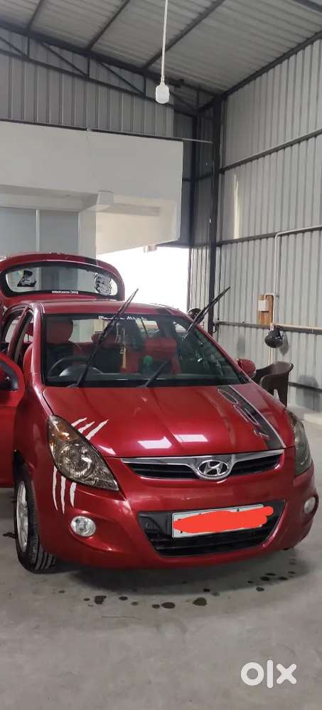 Hyundai I20 Abs Top Model, 2011 In Near And Food Condition