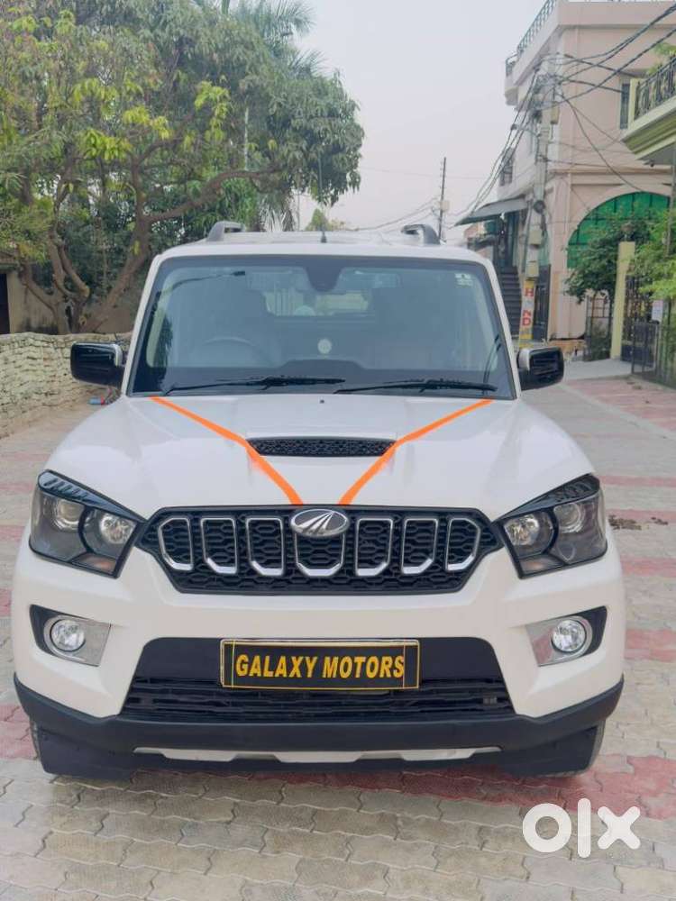 Mahindra Scorpio S10, 2015, Diesel