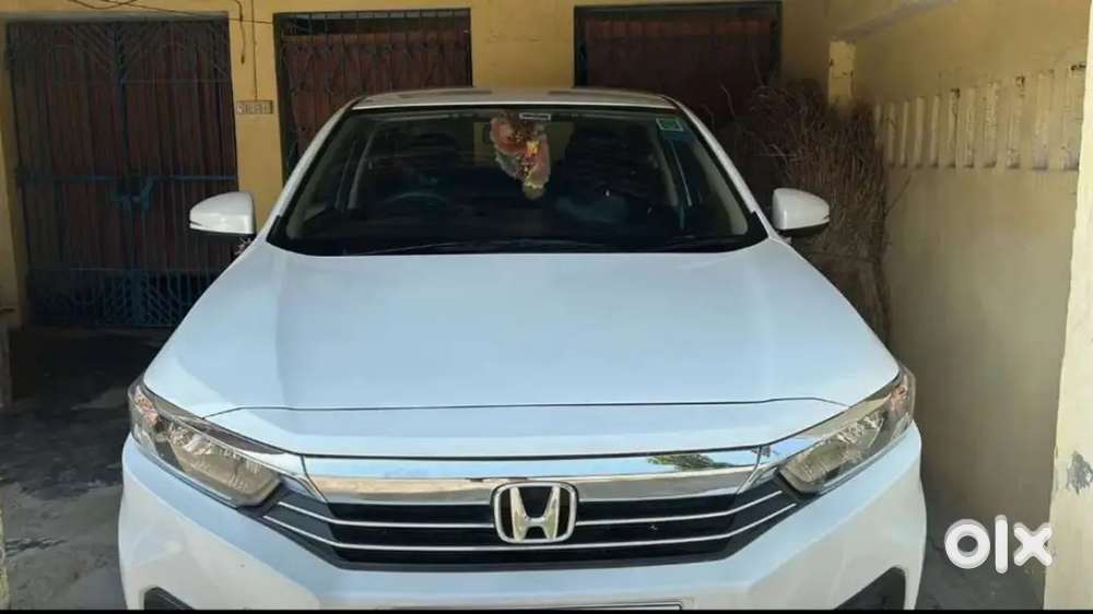 Well Maintained.  Looking Like A New Car