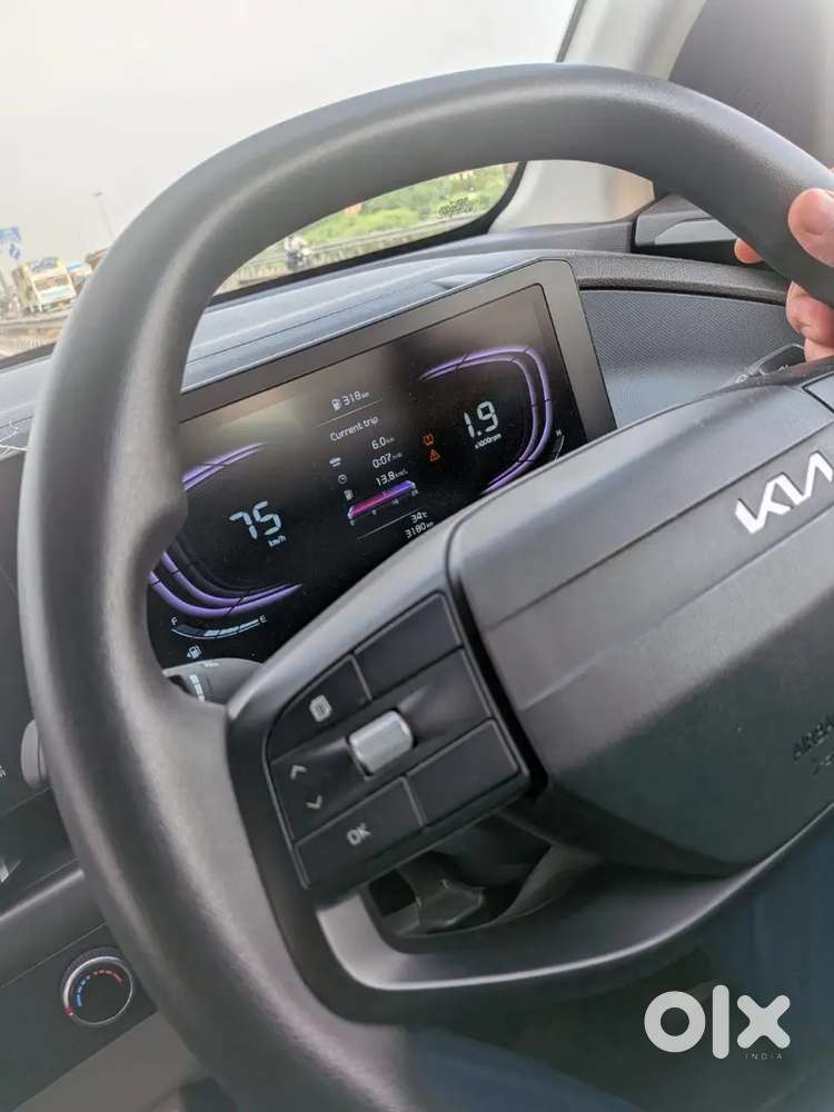Kia Carens Clavis 2025 (july)