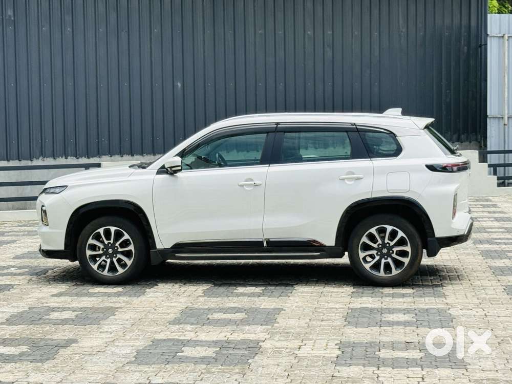 Maruti Suzuki Grand Vitara 1.5 Alpha Plus Intelligent Hybrid Ecvt, 2..