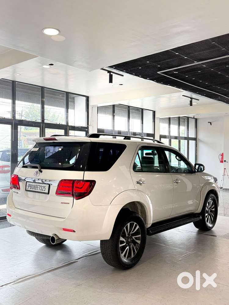 Toyota Fortuner 4x2 At, 2016, Diesel