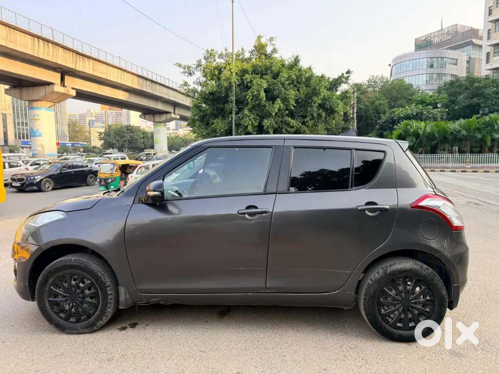 Maruti Suzuki Swift Vxi 2016