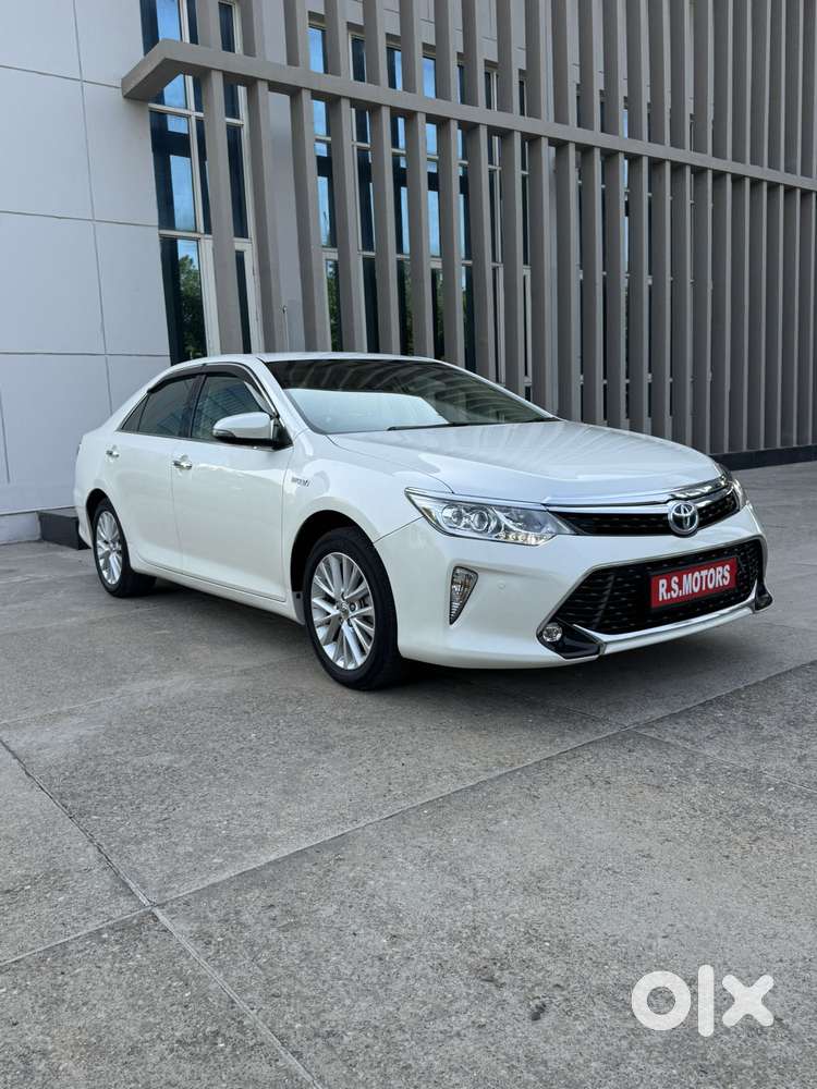 Toyota Camry Hybrid, 2017, Petrol