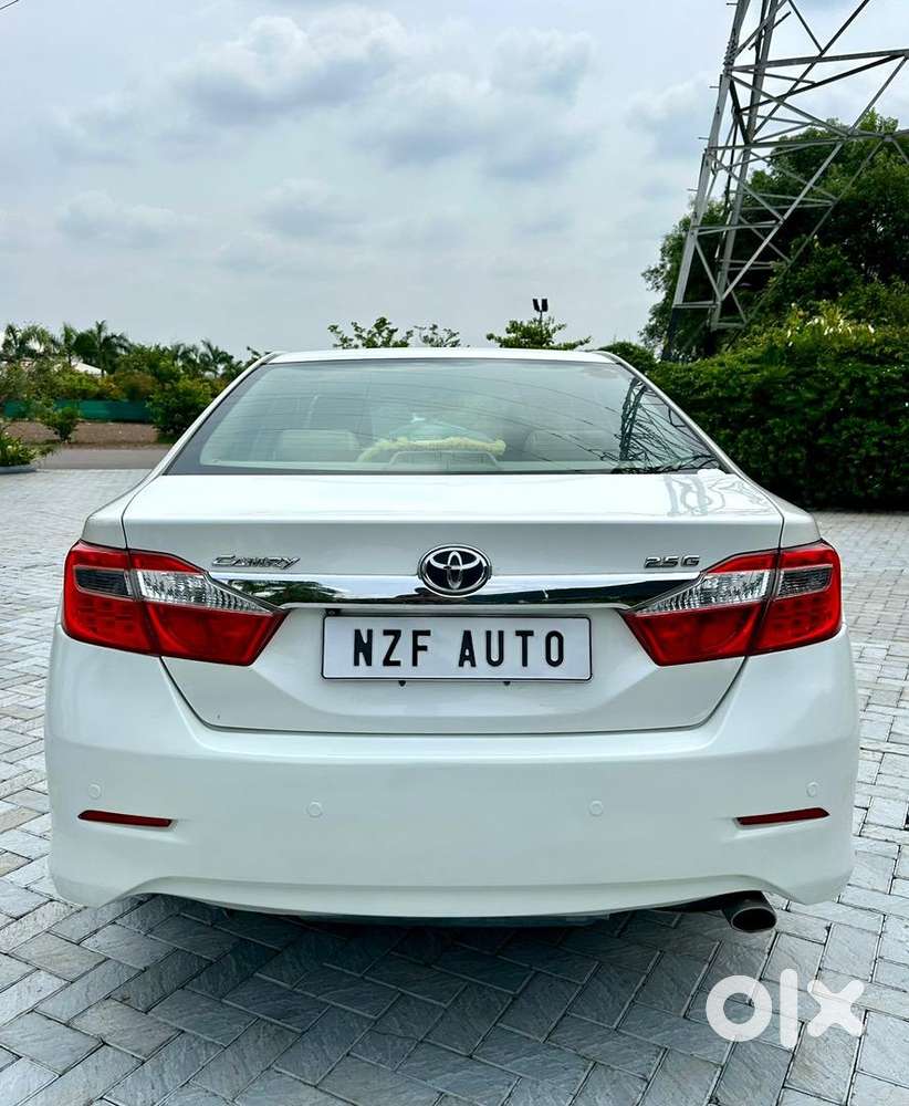 Toyota Camry 2013 Petrol Well Maintained