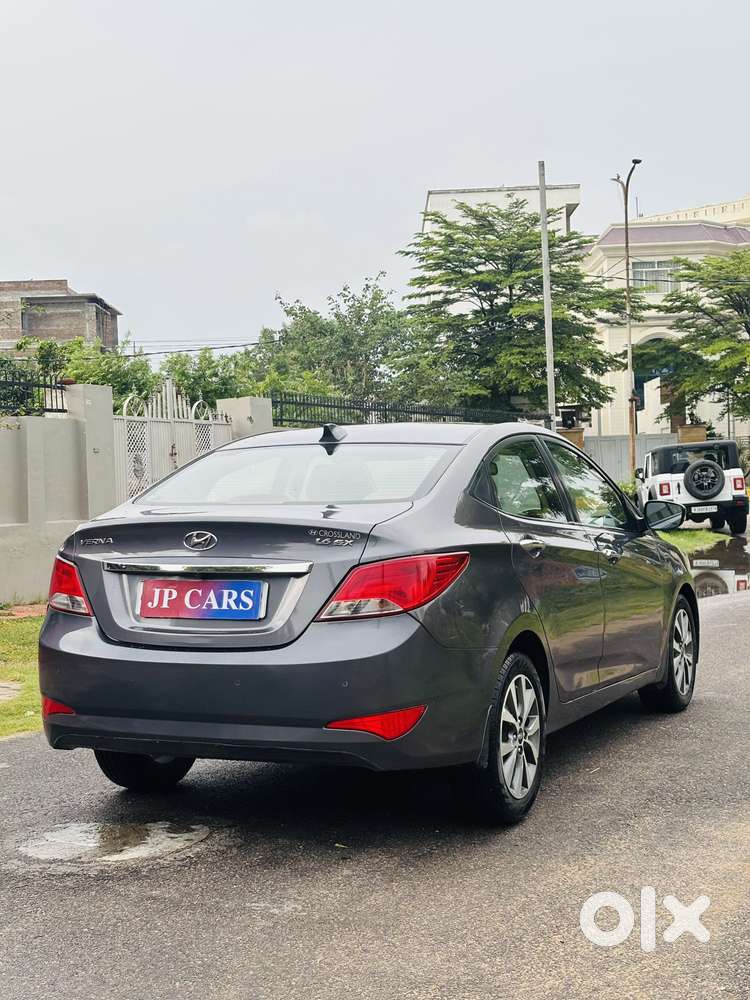 Hyundai Verna 1.5 Sx Petrol Mt, 2016, Petrol