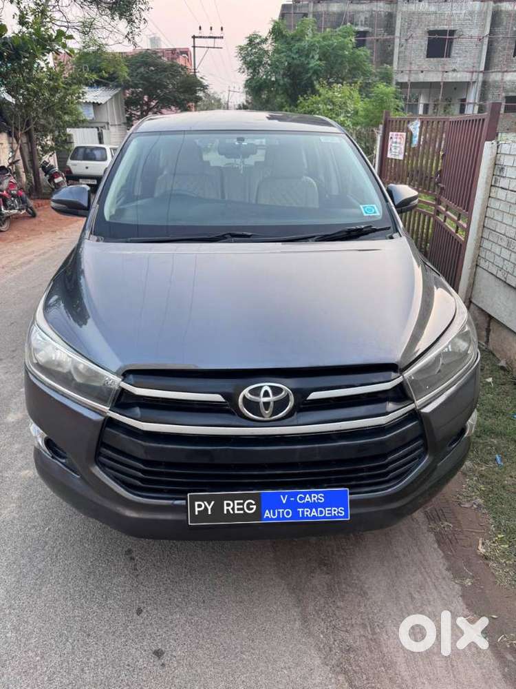 Toyota Innova Crysta 2.4 G Mt 8s, 2018, Diesel