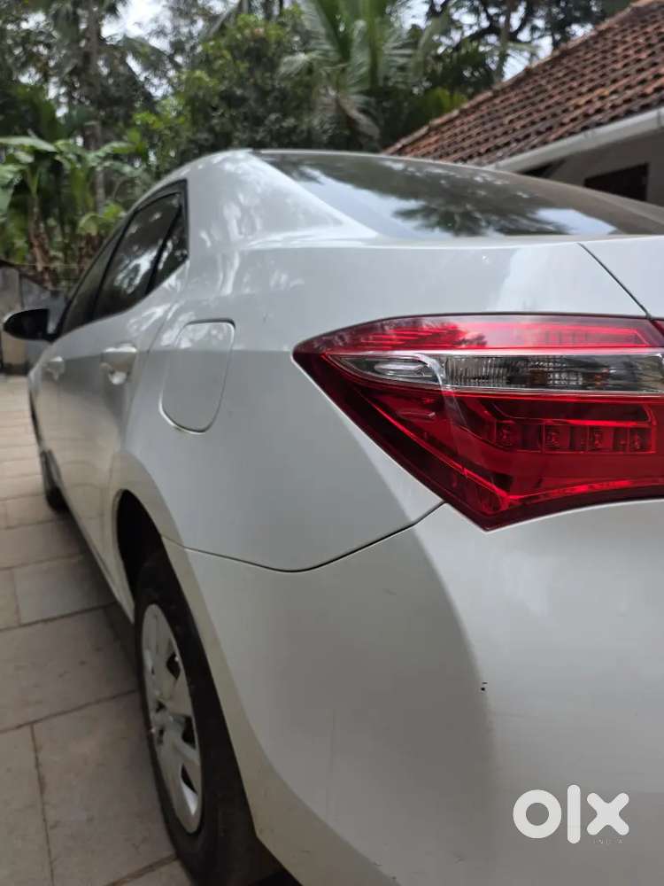 Toyota Corolla Altis 2015