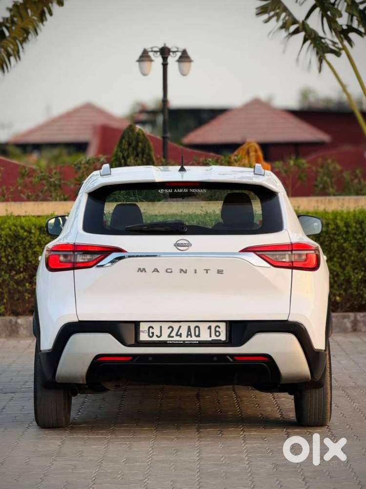 Nissan Magnite 1.0 Xv Executive, 2022, Petrol