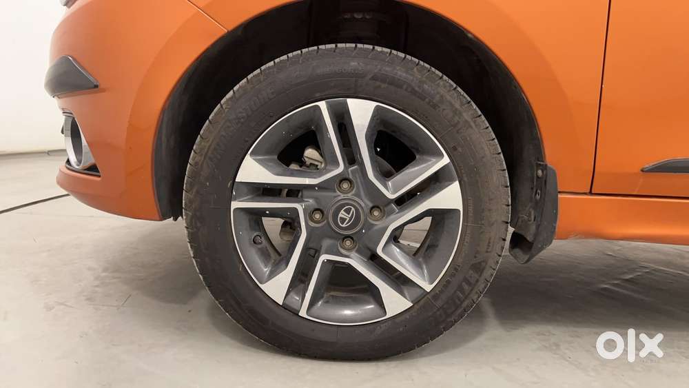 Tata Tiago 1.2 Revotron Xz Plus Dual Tone, 2018, Petrol