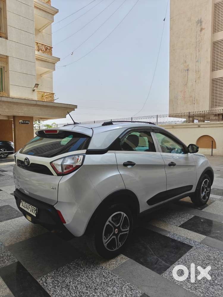 Tata Nexon 1.5 Revotorq Xm (s), 2018, Diesel