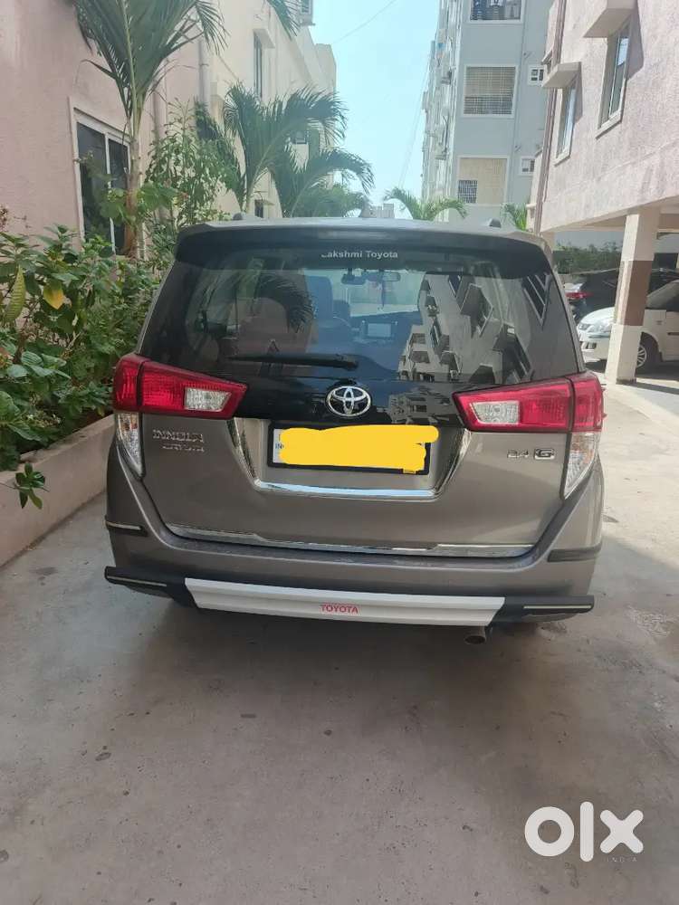 Toyota Innova Crysta 2025 Oct Urgent Sale