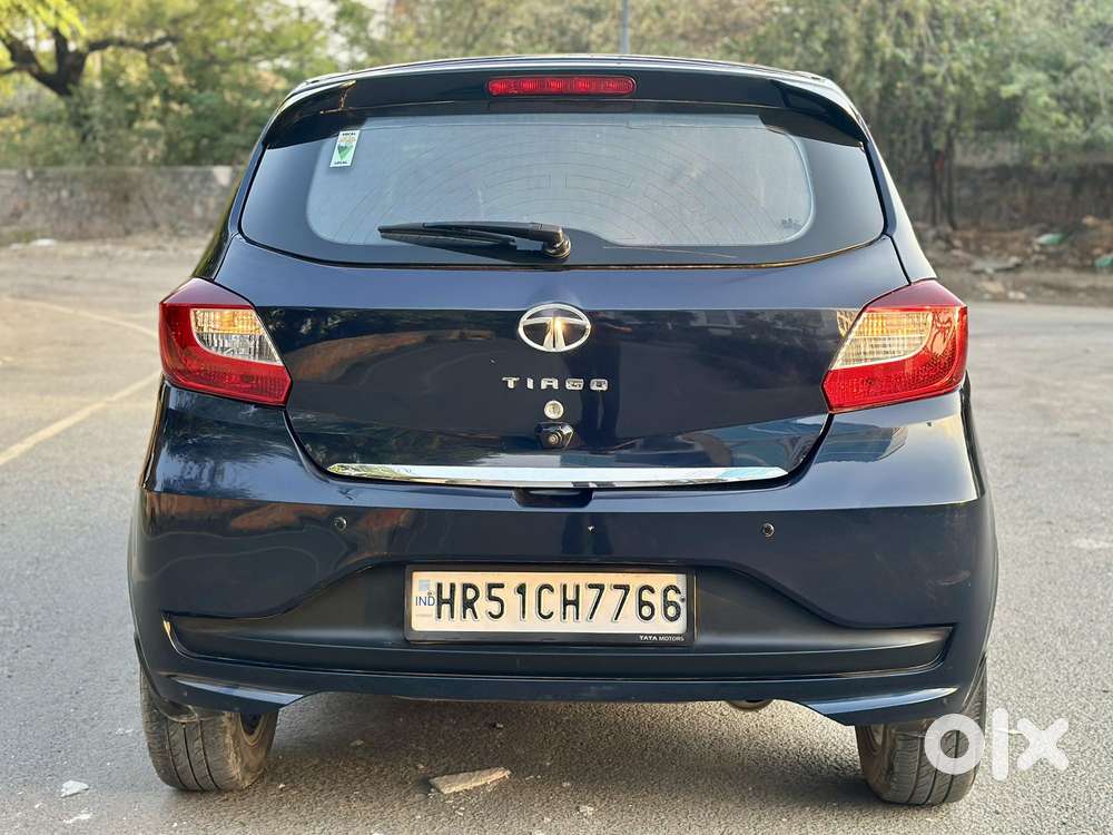 Tata Tiago 1.2 Revotron Xza Plus Amt, 2022, Petrol