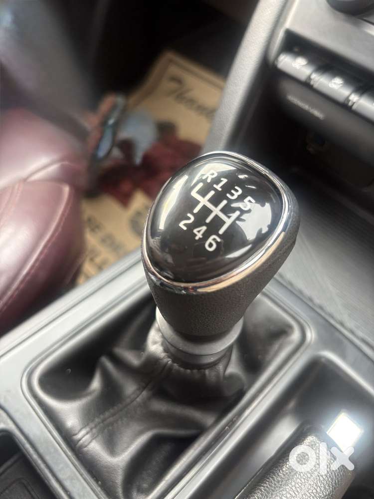 Mahindra Xuv700 2.2 Mx Diesel Mt 5 Str, 2022, Diesel