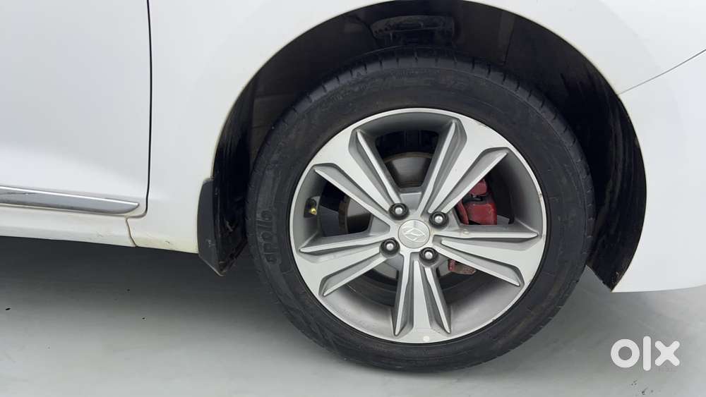 Hyundai Verna [2015-2017] Fluidic 4s 1.6 Crdi Sx (o) At, 2018, Petro..