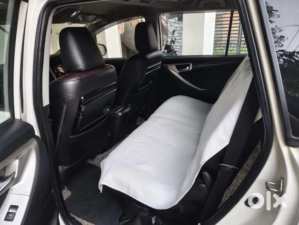 Toyota Innova Crysta 2018 Diesel Well Maintained