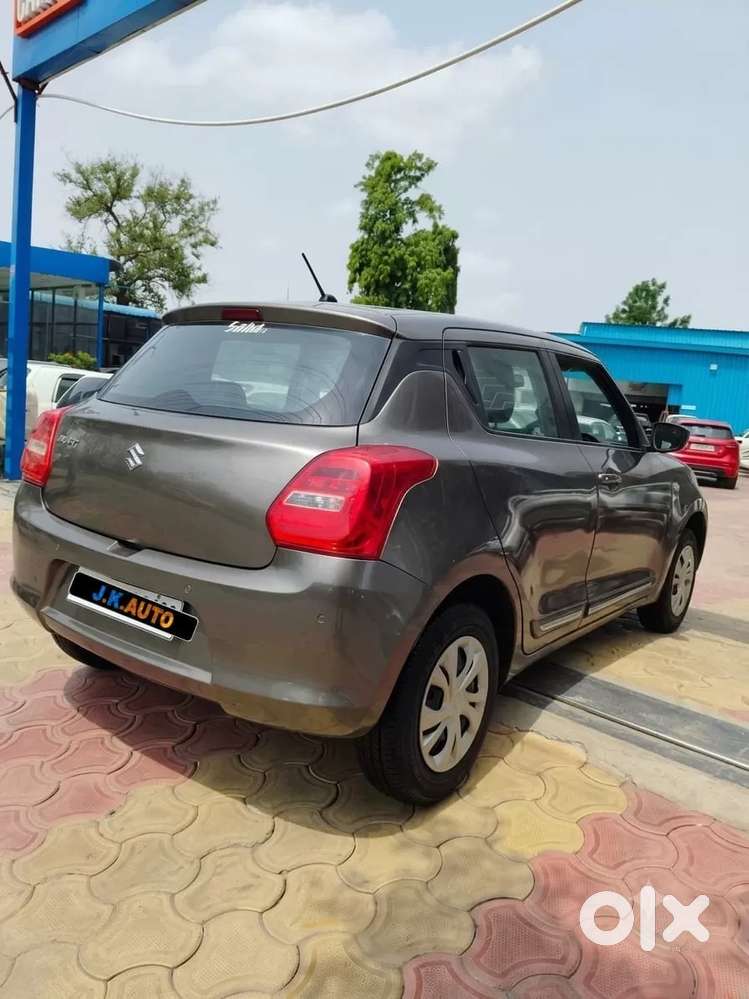 Maruti Suzuki Swift Vxi, 2024, Petrol