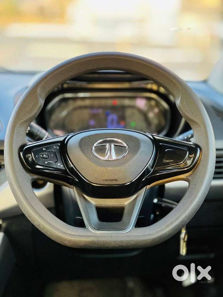 Tata Nexon 1.2 Revotron Xma Amt (s), 2022, Diesel