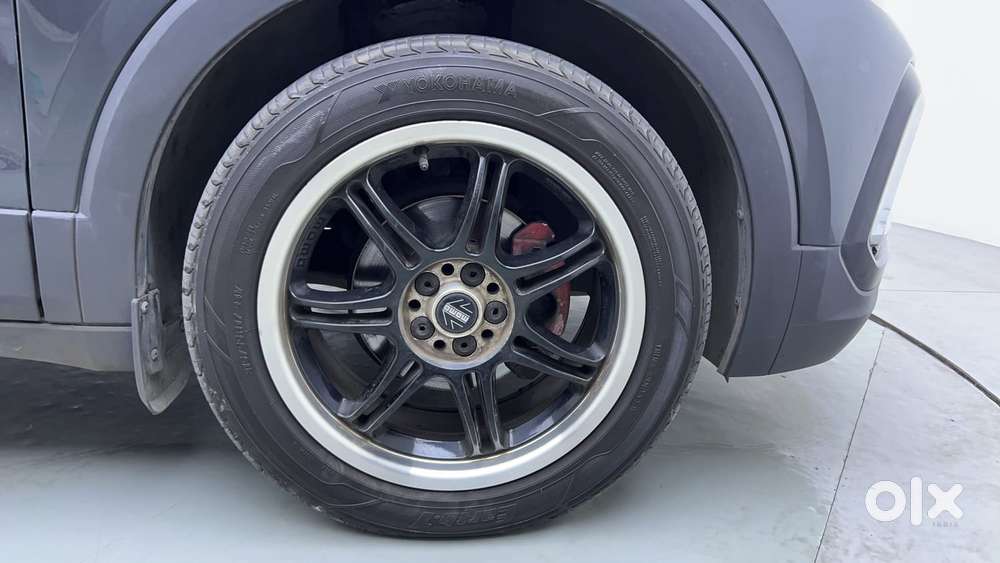 Volkswagen Taigun 1.0 Tsi Highline At, 2022, Petrol