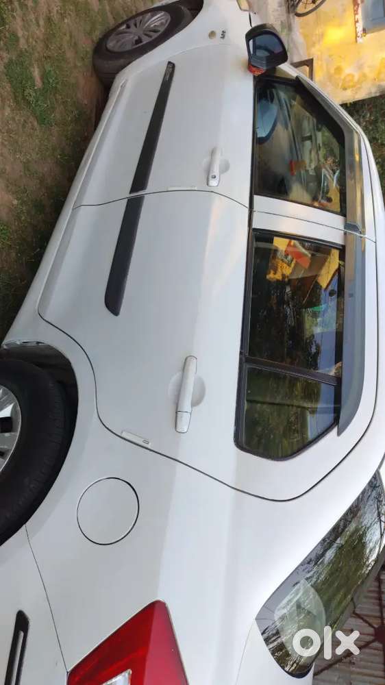 Maruti Suzuki Swift Dzire Lxi 2016