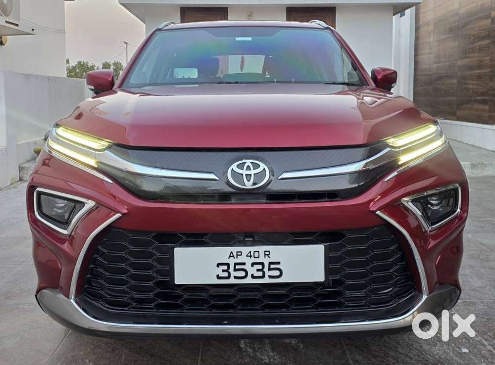 Toyota Urban Cruiser Hyryder 1.5 V Hybrid, 2023, Petrol