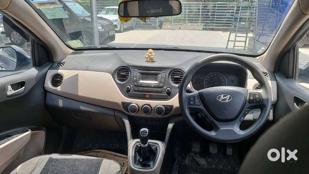 Hyundai Grand I10 Sportz, 2015, Petrol