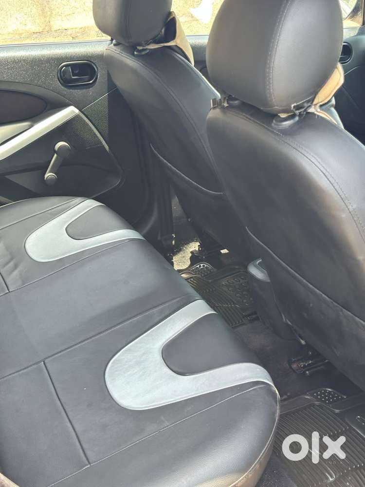 Ford Figo Diesel Titanium, 2012, Diesel