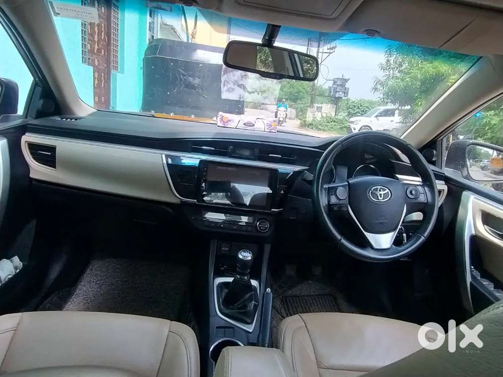 Toyota Corolla Altis 2016