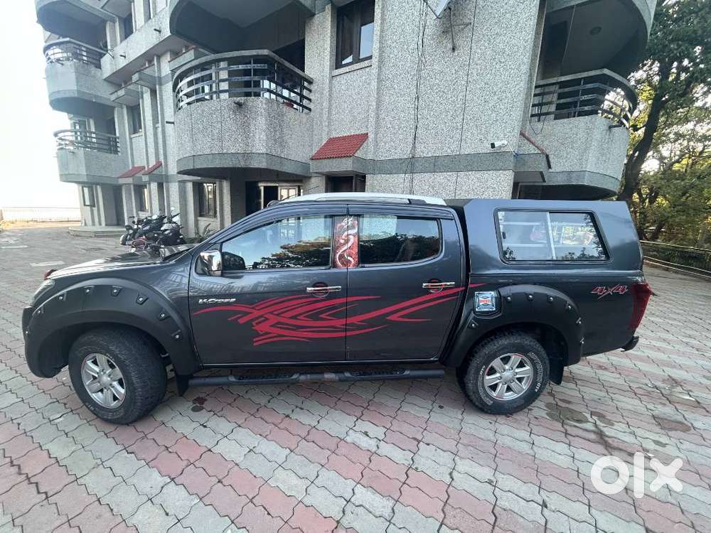 Isuzu D-max V-cross Diesel Good Condition