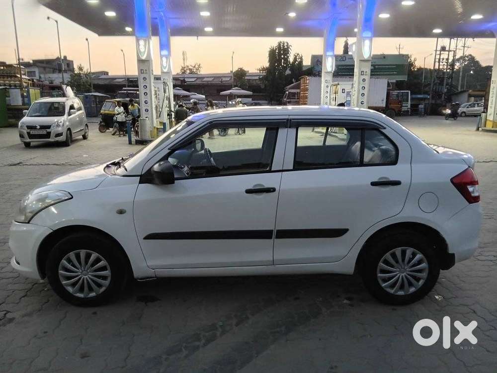 Maruti Suzuki Swift Dzire Lxi Option, 2015, Petrol