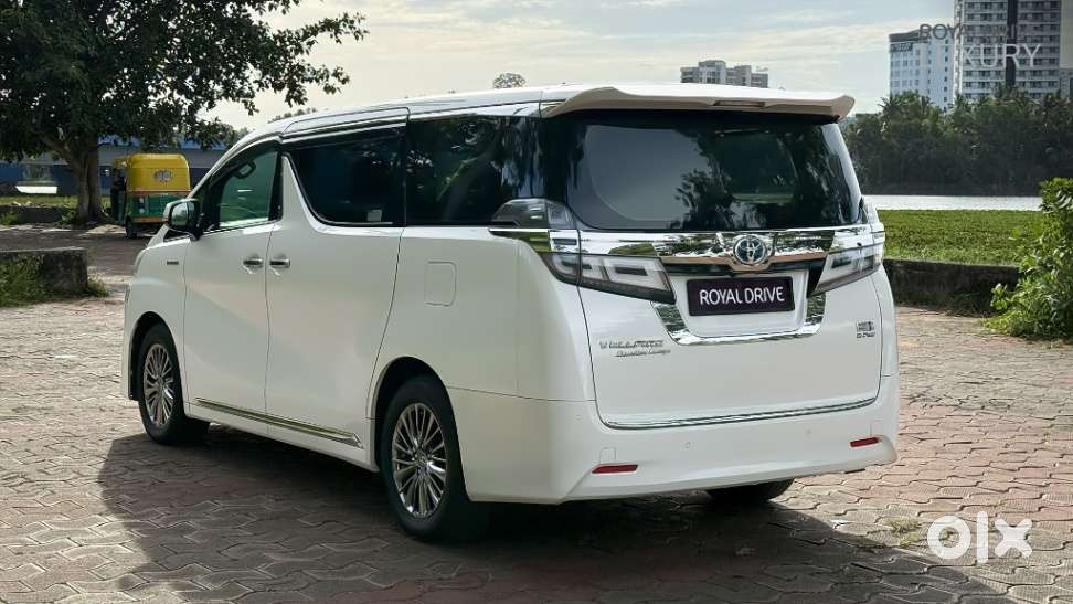 Toyota Vellfire, 2021, Petrol