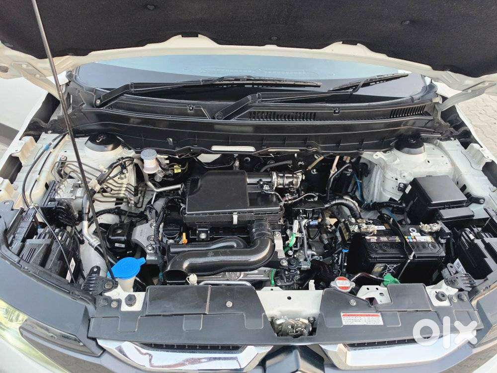 Maruti Suzuki Brezza 1.5 Zxi At Smart Hybrid, 2022, Cng & Hybrids