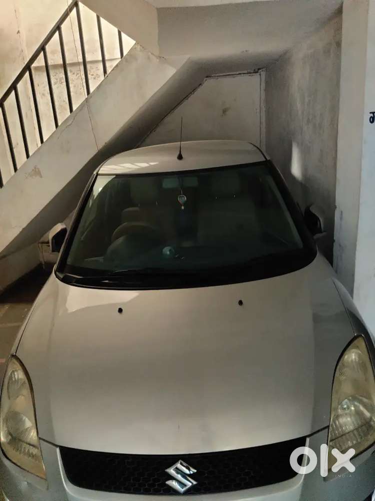 Maruti Suzuki Swift 2010 Petrol Paper Valid 2030.