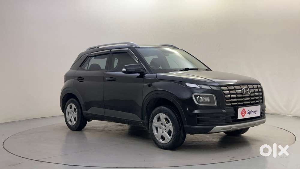Hyundai Venue 1.2 S (o), 2022, Petrol