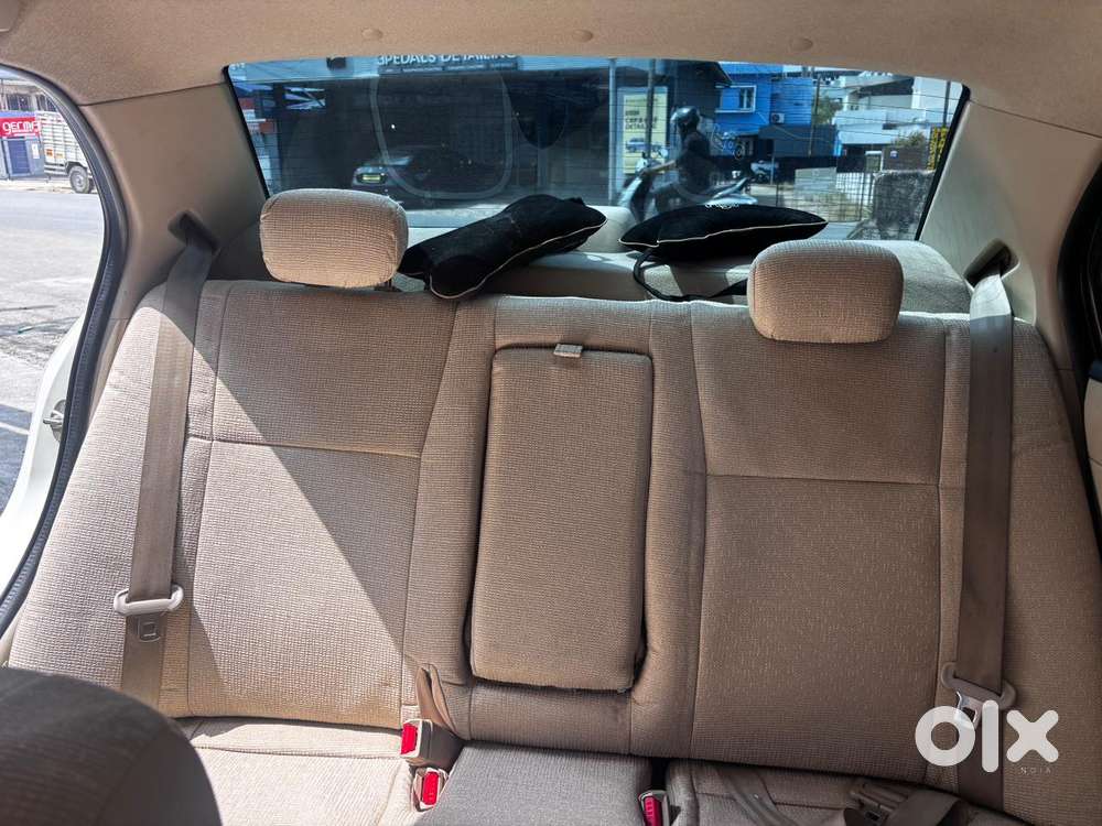 Maruti Suzuki Swift Dzire Amt Zdi, 2016, Diesel
