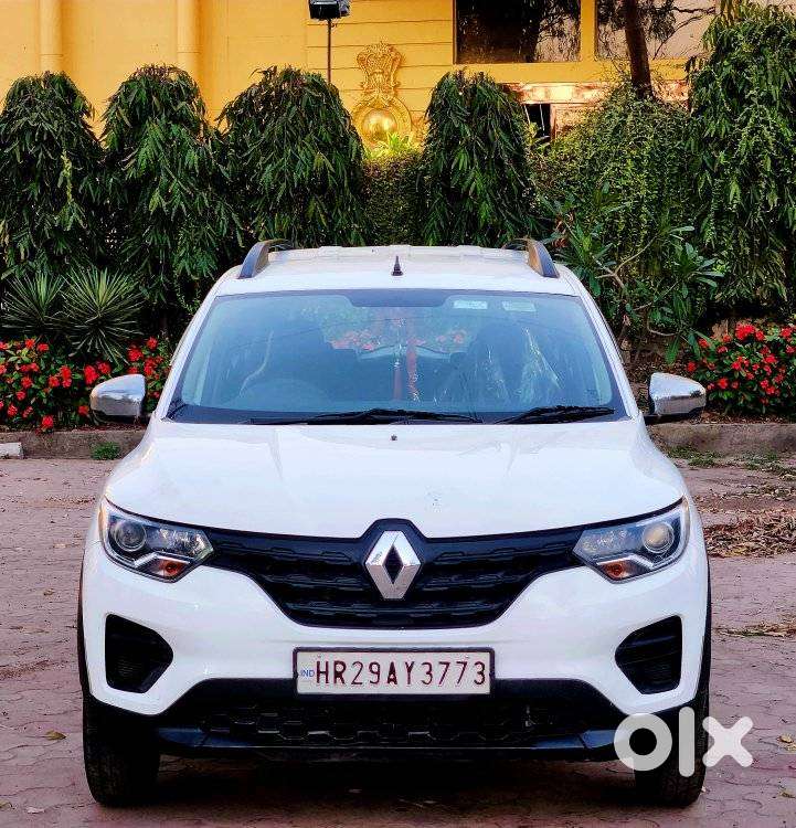 Renault Triber Rxl, 2022, Petrol