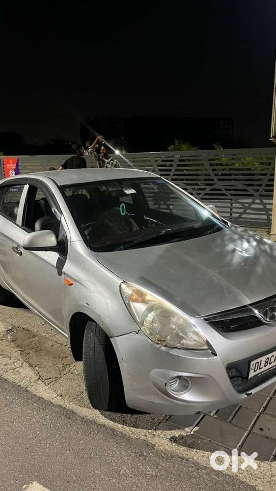 Hyundai Petrol+ Cng  2012 Car