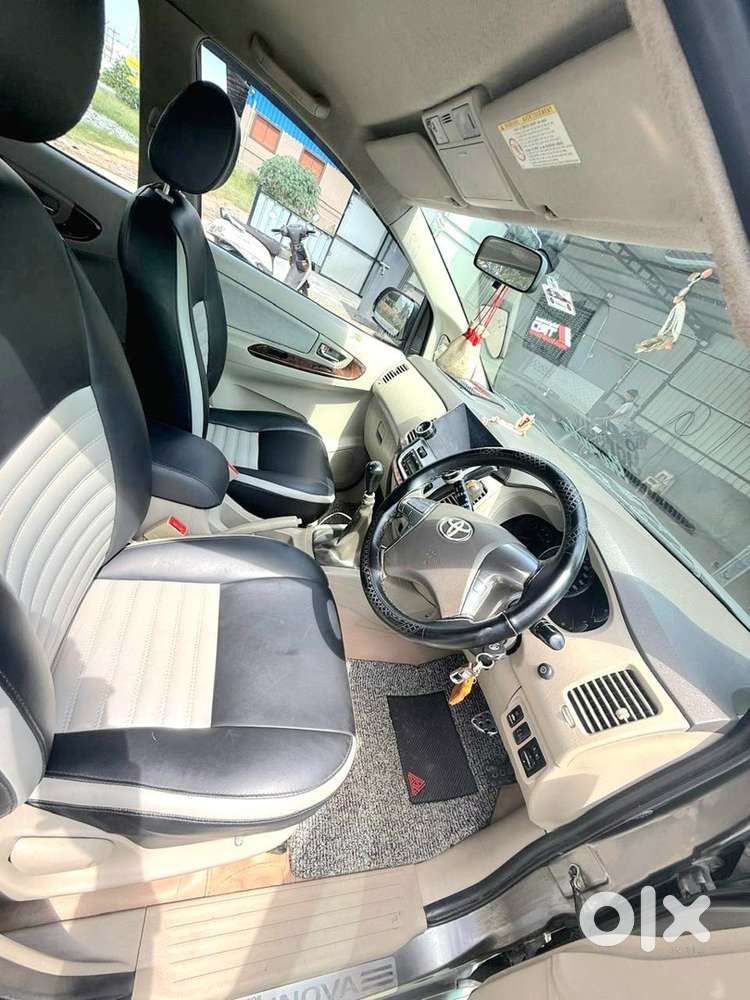 Toyota Innova Diesel 2014